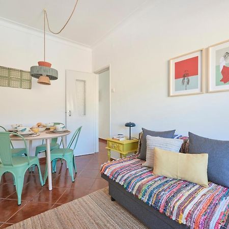 Central & Sunny 2Br Apt Near Beach, By Timecooler Setúbal Exteriör bild