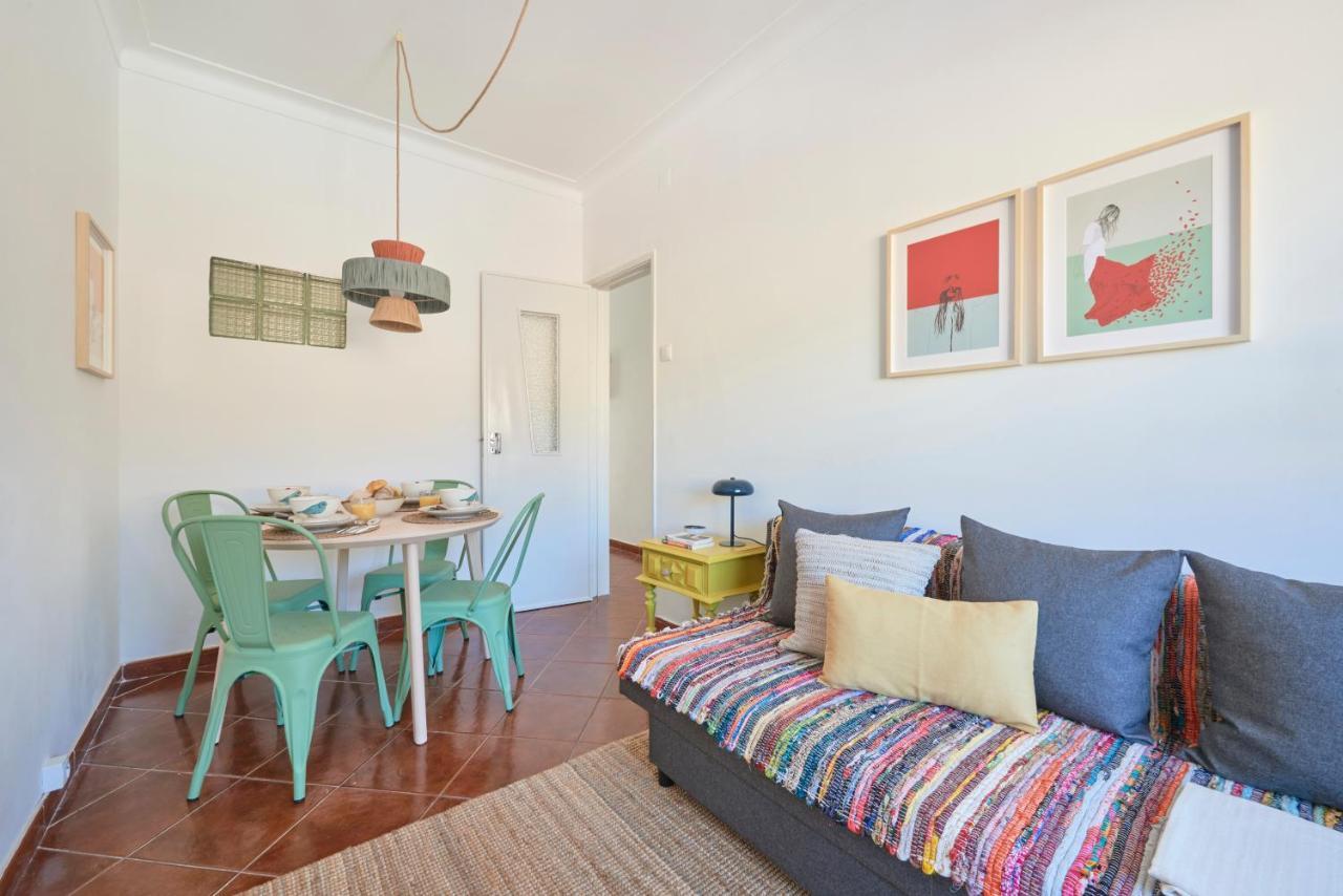Central & Sunny 2Br Apt Near Beach, By Timecooler Setúbal Exteriör bild