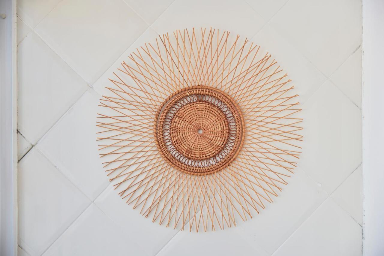 Central & Sunny 2Br Apt Near Beach, By Timecooler Setúbal Exteriör bild