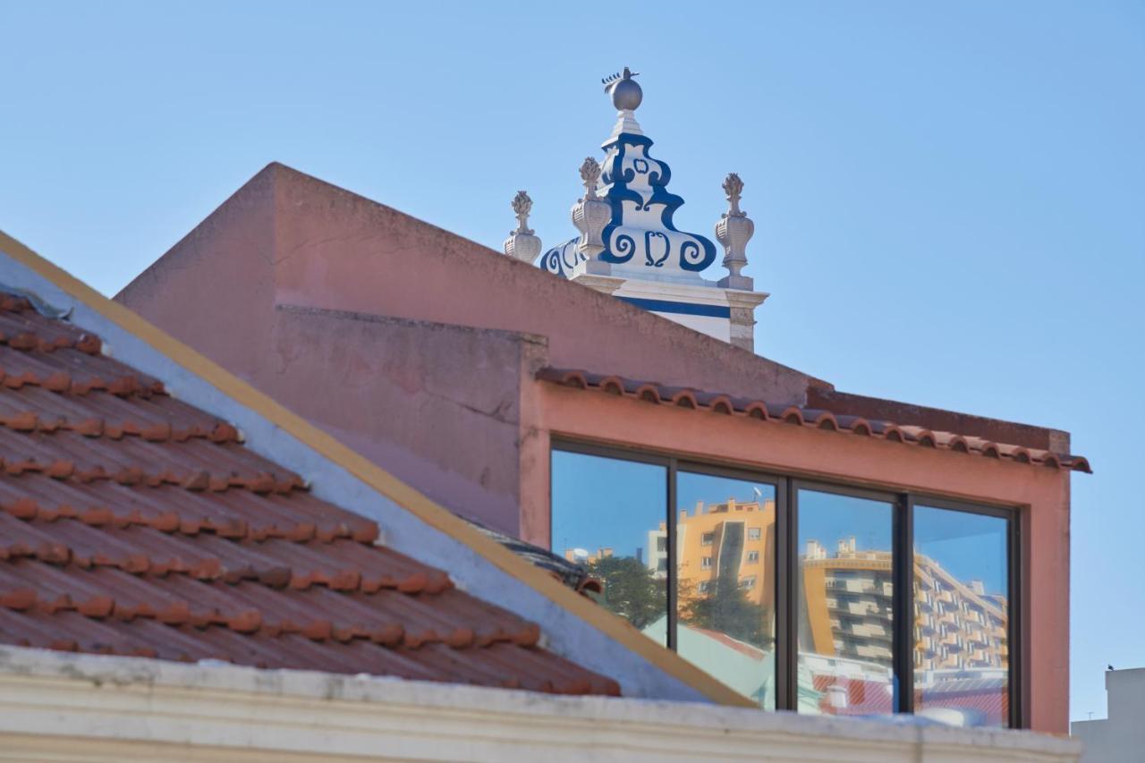 Central & Sunny 2Br Apt Near Beach, By Timecooler Setúbal Exteriör bild